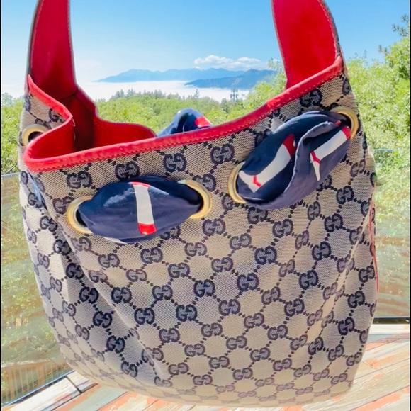 Gucci: Positano Scarf Multicolour Monogram Canvas and Leather Hobo Bag - Picture 2 of 16